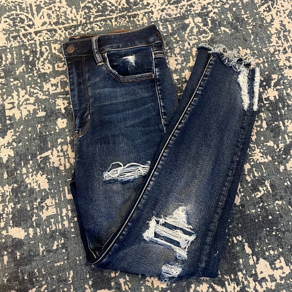 Dark Wash American Eagle Ripped Jeans
